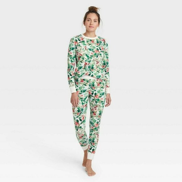 Women's Thermal Pajama Set - Stars Above White Floral Berry - Picture 1 of 5